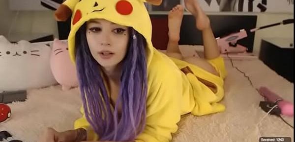  Super cute pikachu cosplay